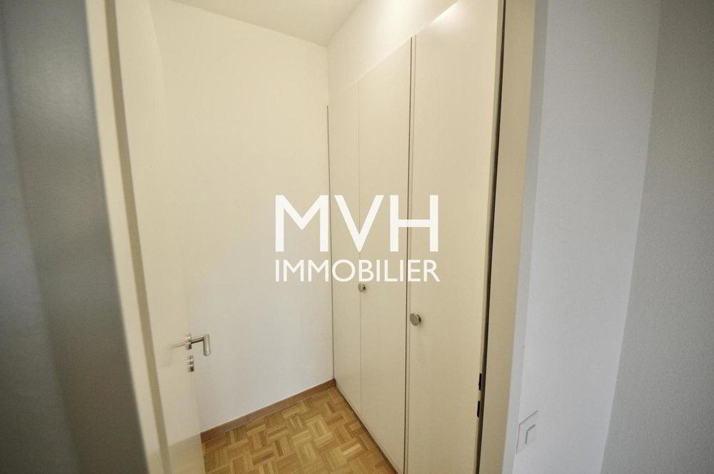 2 rooms Apartment for rent in Genf - image 1/8