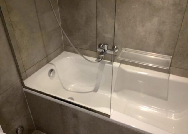 4 Zimmer Wohnung zu vermieten in Genève - Bild 1/8