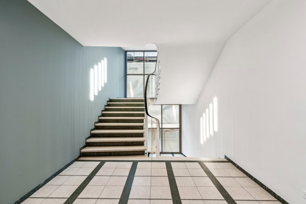 Bureau & Commerce null pièces à louer à Zurich - image 1/10