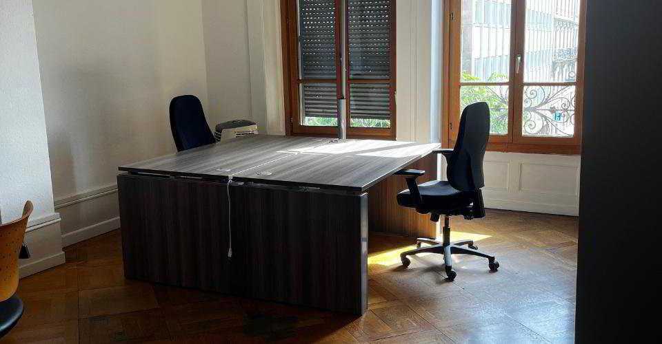 Bureau & Commerce null pièces à louer à Ginevra - image 1/8