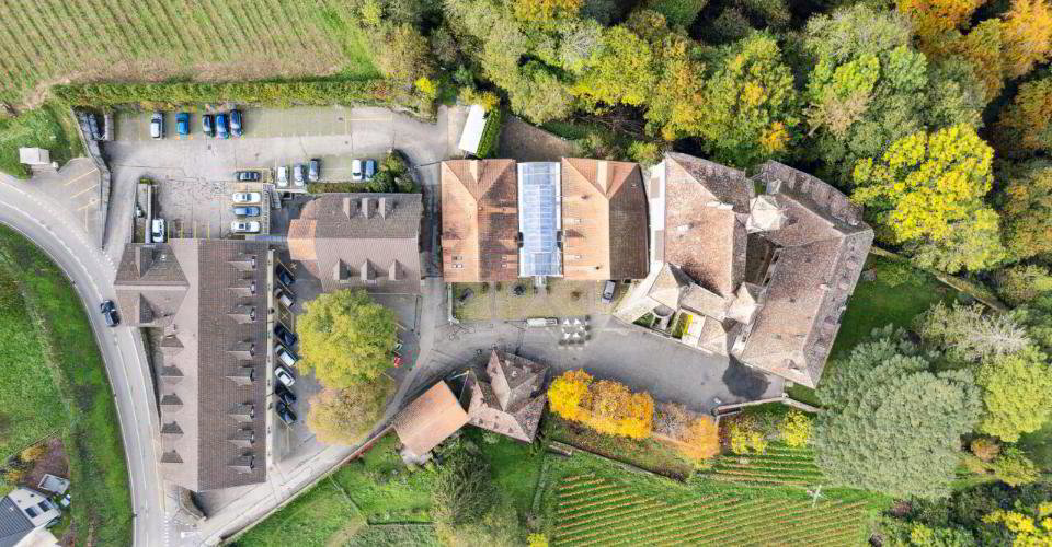 Bureau & Commerce null pièces à louer à Vaumarcus - image 1/9