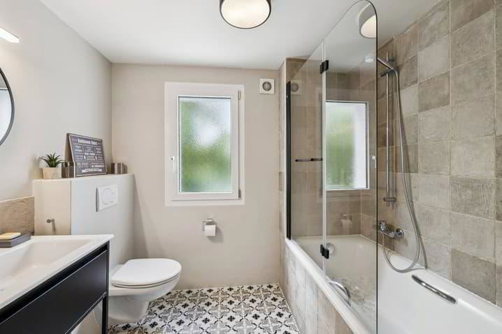6.5 rooms House to buy in La Croix (Lutry) - image 1/13
