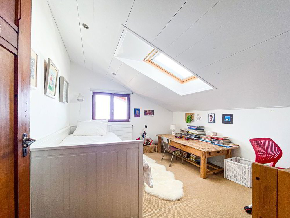 10 rooms House to buy in Chardonne - image 1/13