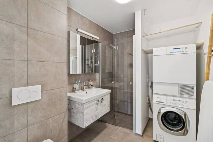 4.5 rooms Apartment to buy in St-Sulpice VD - image 1/13