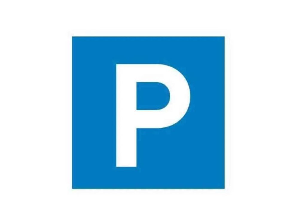 Parking, garage null pièces à louer à Kölliken - image 1/1