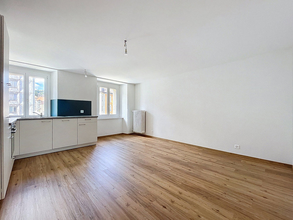 2 Zimmer Wohnung zu vermieten in La Chaux-de-Fonds - Bild 1/8