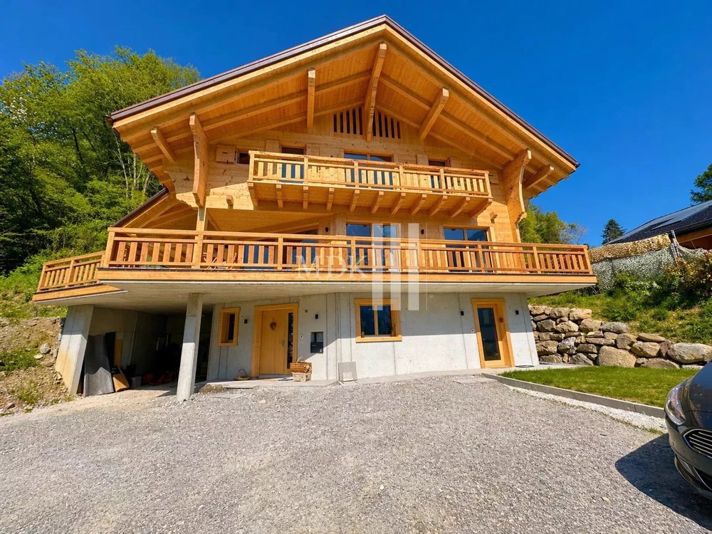 Appartement 2 pièces à louer à Champéry - image 1/10