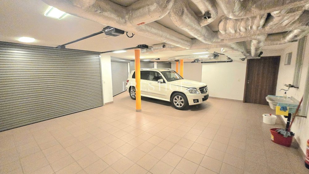 Casa di 10 locali in vendita a Anzère - immagine 1/13