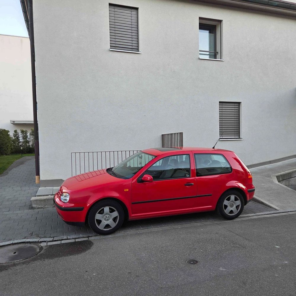 Parking, garage null pièces à louer à Wohlen AG - image 1/1