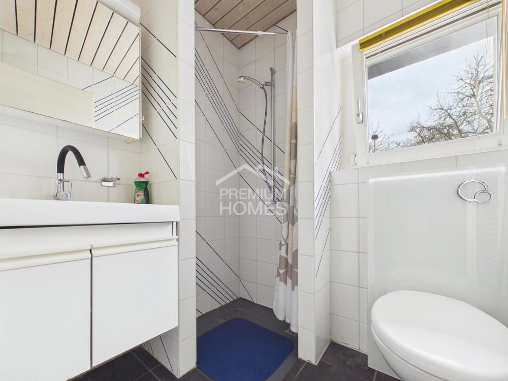 3 rooms House for rent in Kloten - image 1/8