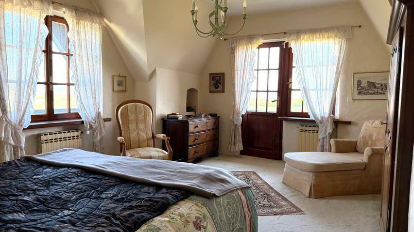 10.5 rooms House to buy in Echichens - image 1/12