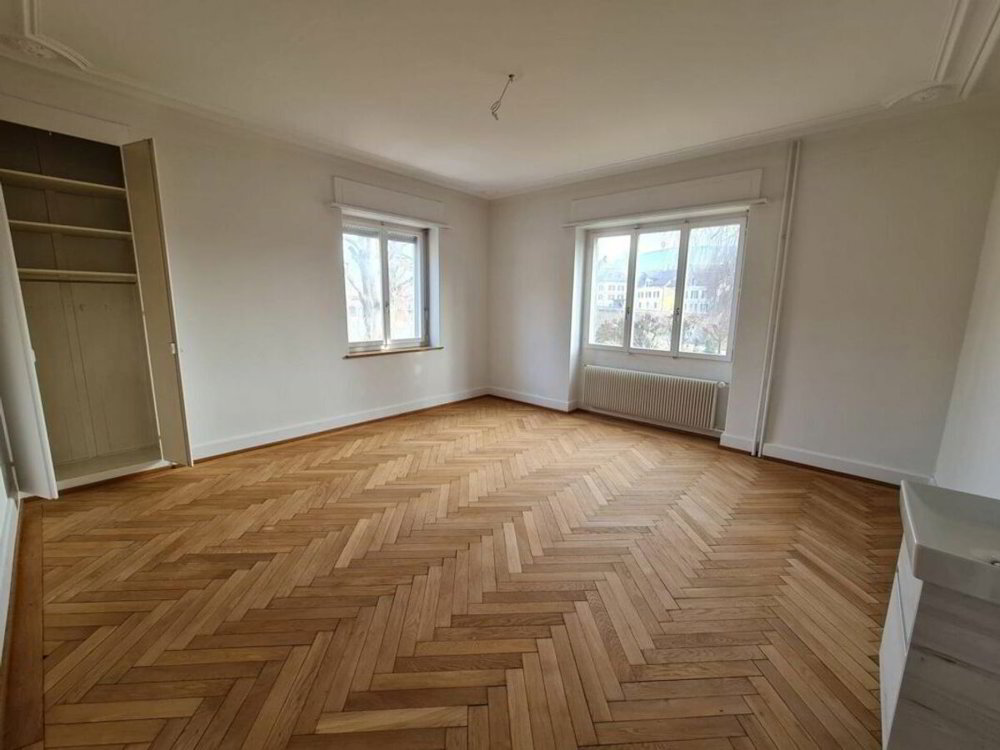 Maison 19 pièces à acheter à Huttwil - image 1/13