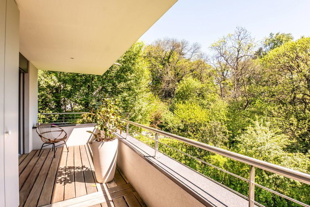 5 rooms Apartment to buy in Lausanne - image 1/13