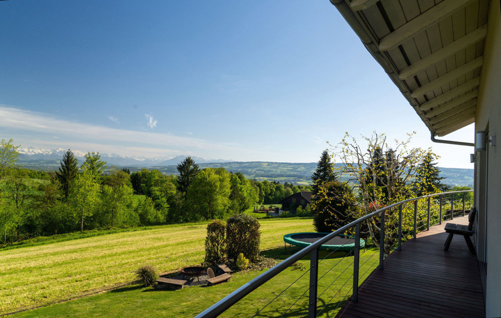 Maison 6 pièces à louer à Oberwil-Lieli - image 1/9