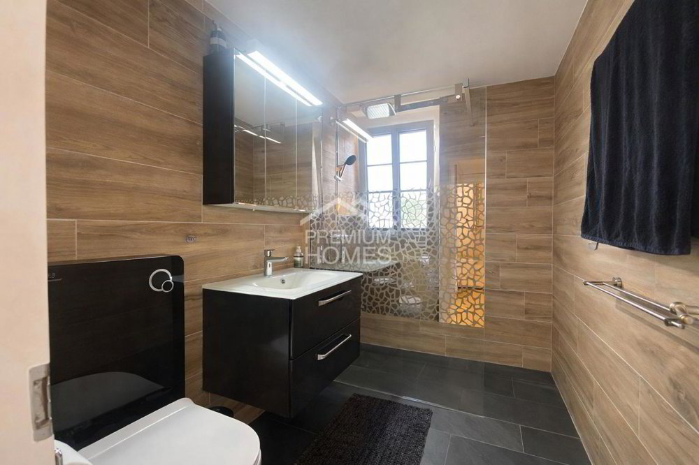 Appartement 3 pièces à acheter à Sigriswil - image 1/6