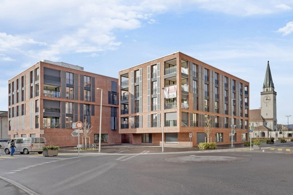 null rooms Car park, garage for rent in Payerne - image 1/2