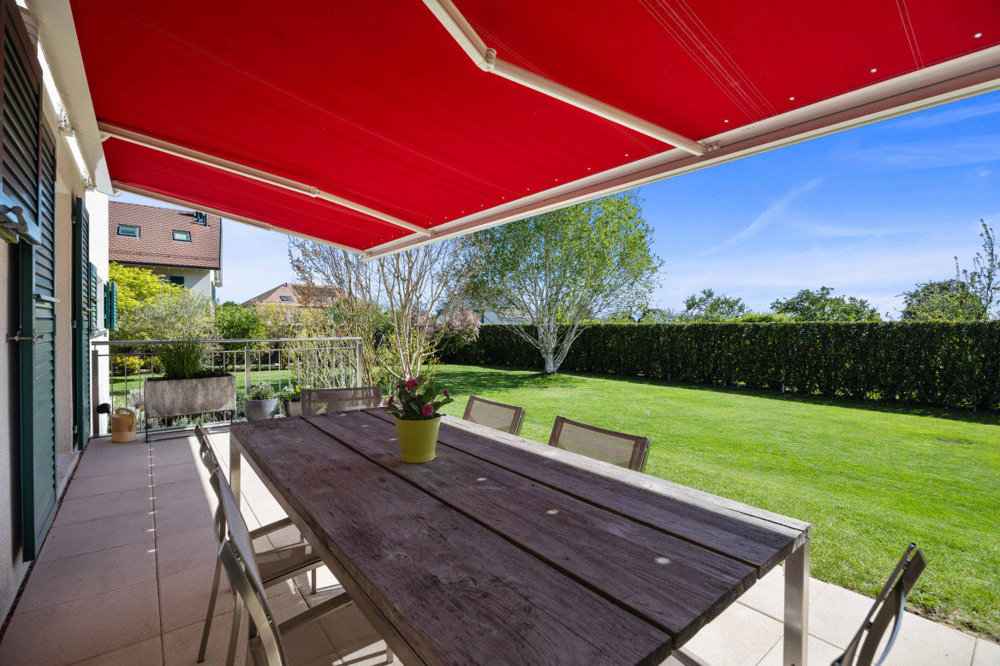 Casa di 6 locali in vendita a Colombier VD - immagine 1/6