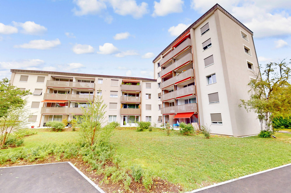 null rooms Car park, garage for rent in Uster - image 1/1