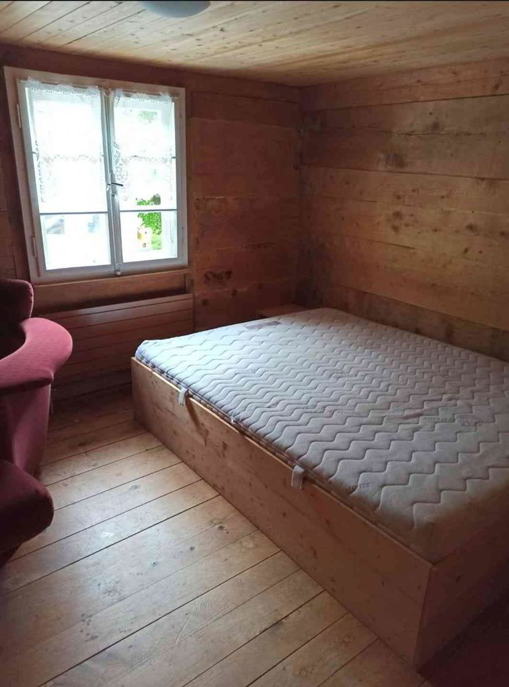 9.5 rooms House for rent in Muotathal - image 1/13