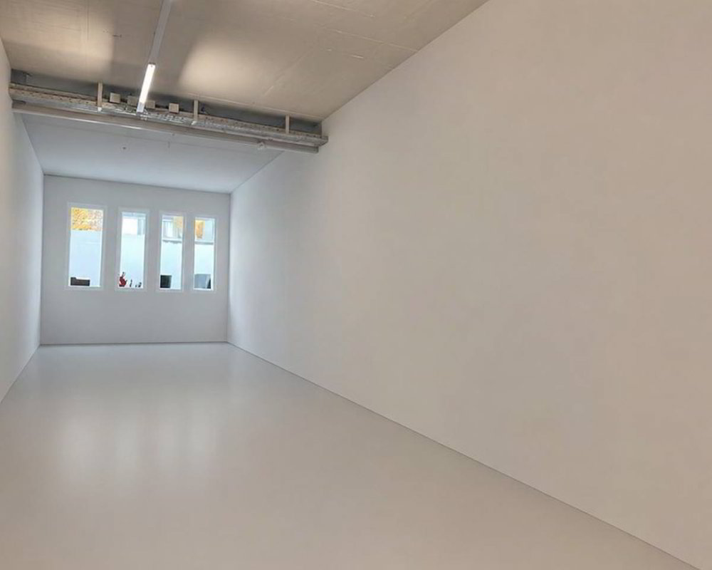 null rooms Office & Commercial for rent in Baar - image 1/4