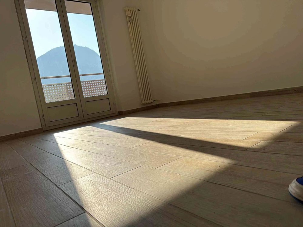 Appartement 3.5 pièces à acheter à Lugano - image 1/7