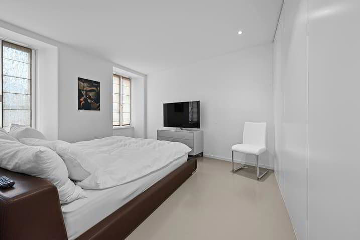 8.5 Zimmer Haus zu vermieten in La Tour-de-Peilz - Bild 1/13