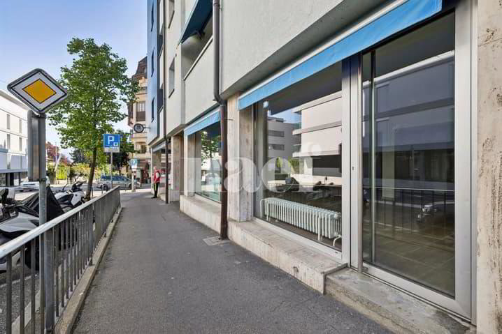 Bureau & Commerce null pièces à louer à Clarens - image 1/6
