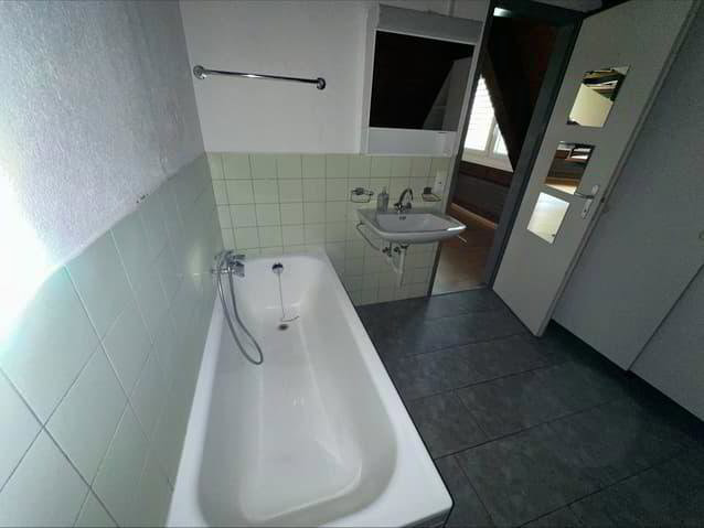 Appartamento di 2.5 locali in affitto a Neuchâtel - immagine 1/8