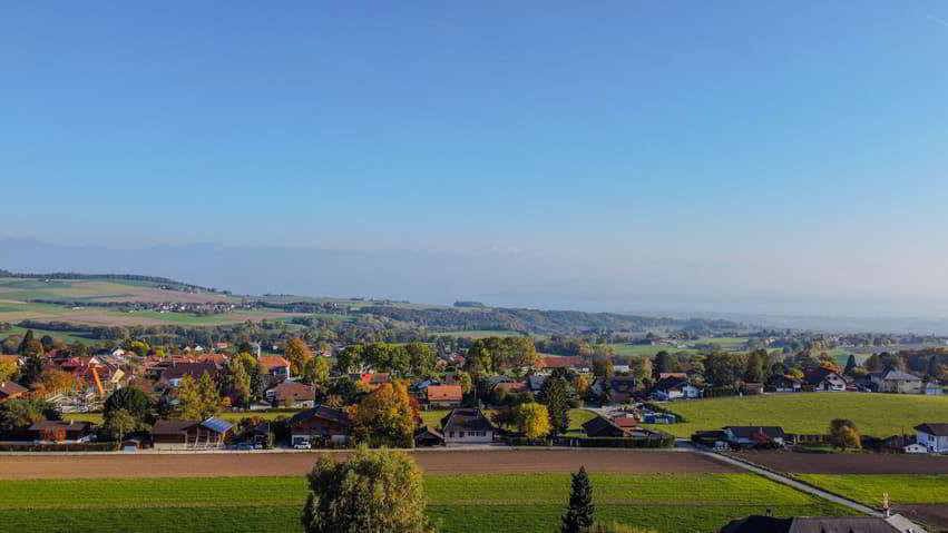 5.5 rooms House to buy in Le Vaud - image 1/11