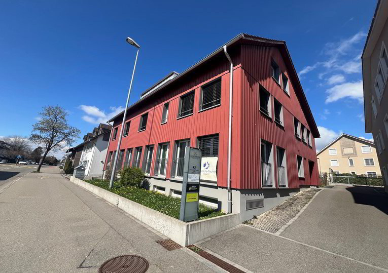 Bureau & Commerce null pièces à louer à Pfäffikon ZH - image 1/9