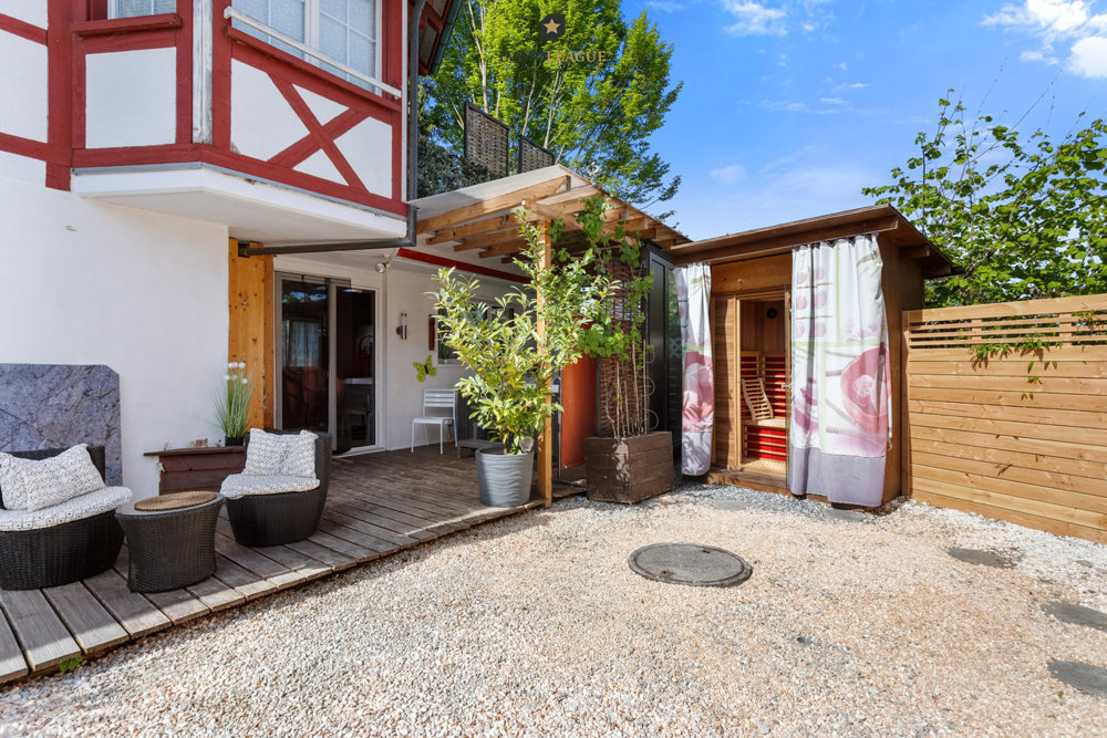 Casa di 8 locali in vendita a Altnau - immagine 1/9