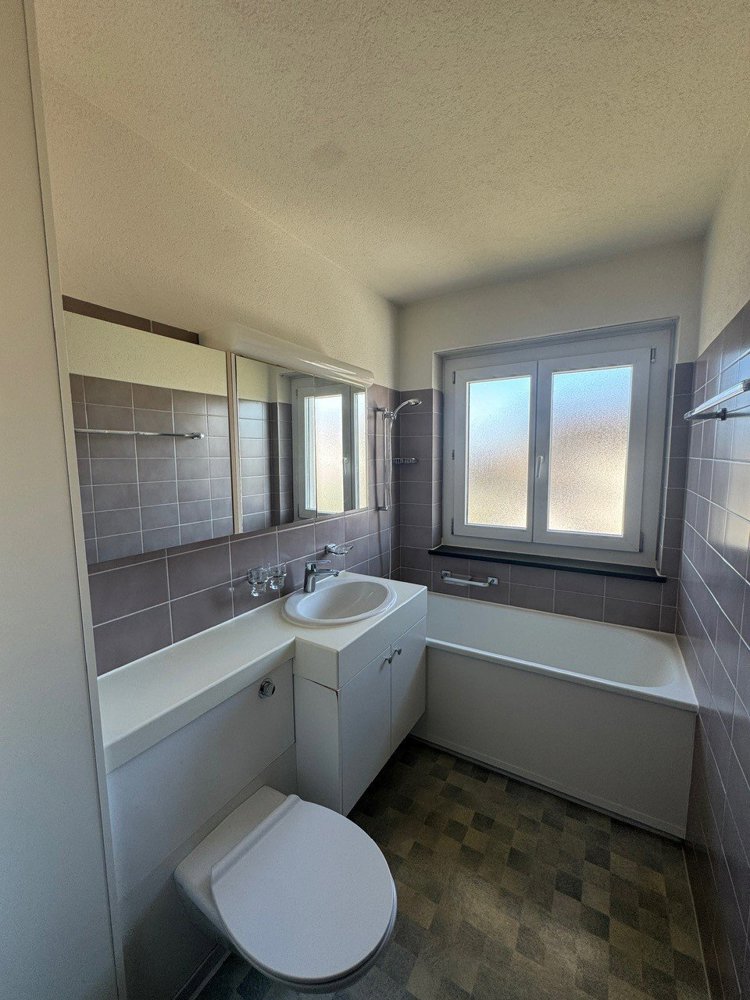 3 Zimmer Wohnung zu vermieten in Zürich - Bild 1/8