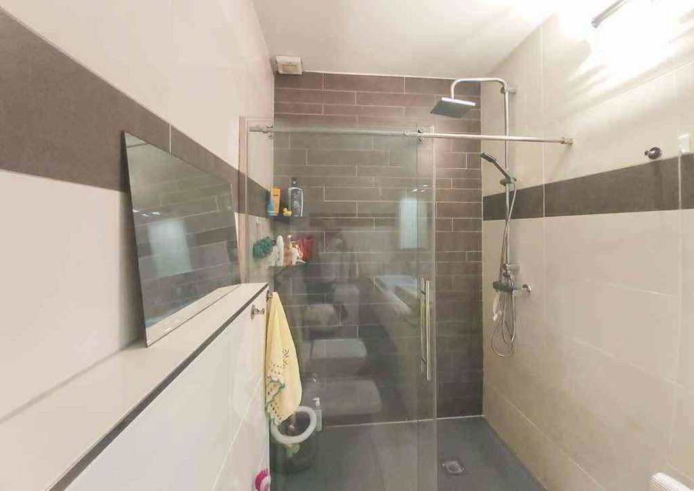 Appartement 2.5 pièces à acheter à Melide - image 1/9
