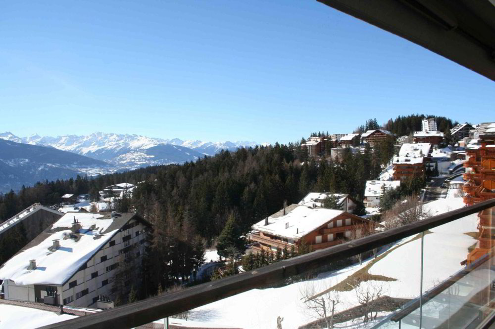 3.5 rooms Apartment to buy in Crans-Montana - image 1/15
