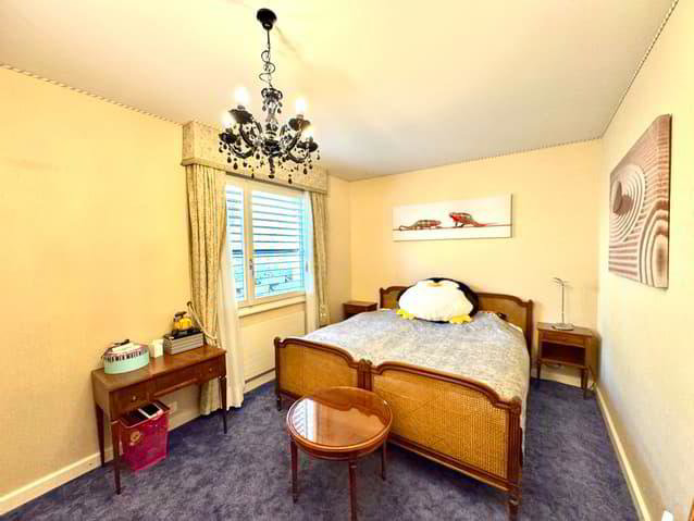 4.5 rooms Apartment to buy in Veytaux - image 1/13