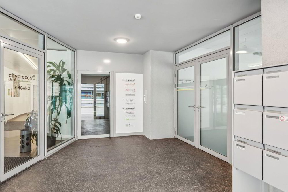 null Zimmer Büro zu vermieten in Glarus - Bild 1/10