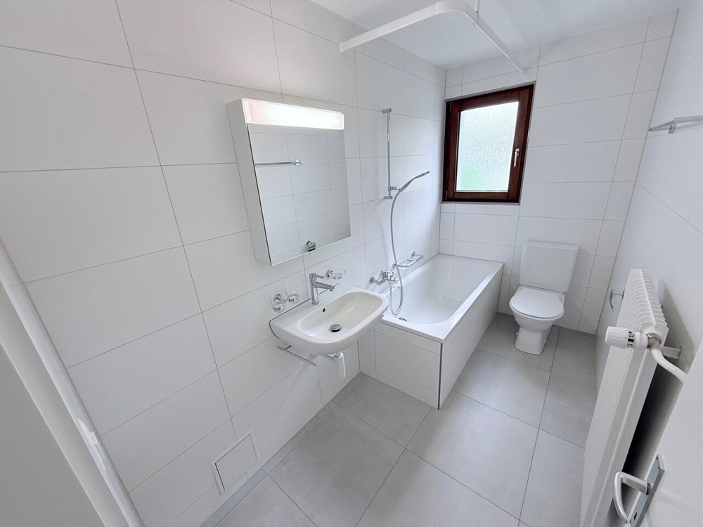Appartement 3 pièces à louer à Les Brenets - image 1/7