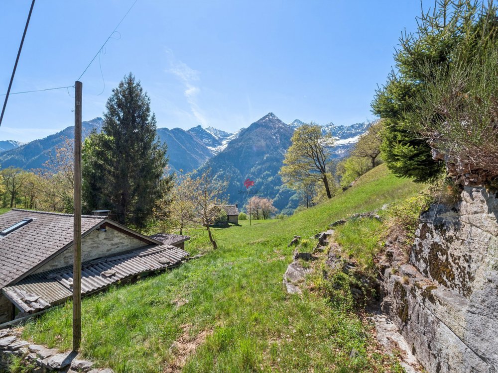 Casa di 3 locali in vendita a Sobrio - immagine 1/10
