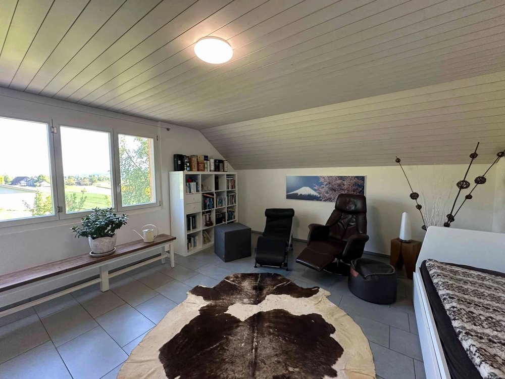 7.5 Zimmer Haus zum verkaufen in Altwis - Bild 1/13