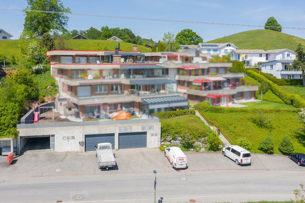 Maison 7.5 pièces à acheter à Menzingen - image 1/10