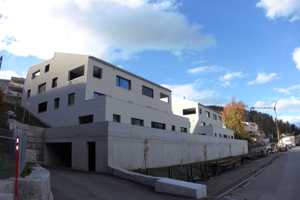 null Zimmer Parkplatz, Garage zu vermieten in Thusis - Bild 1/3