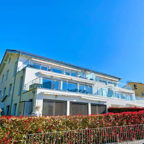 null rooms Car park, garage for rent in La Conversion - image 1/1