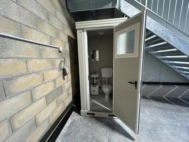 1 rooms Office & Commercial for rent in Vallorbe - image 1/9