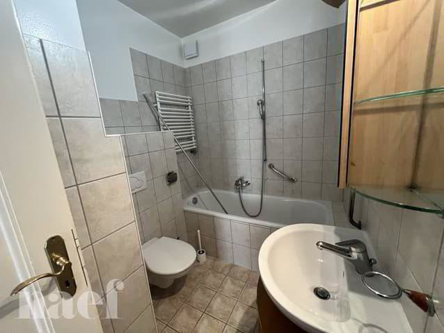 Appartamento di 5 locali in affitto a Nyon - immagine 1/8