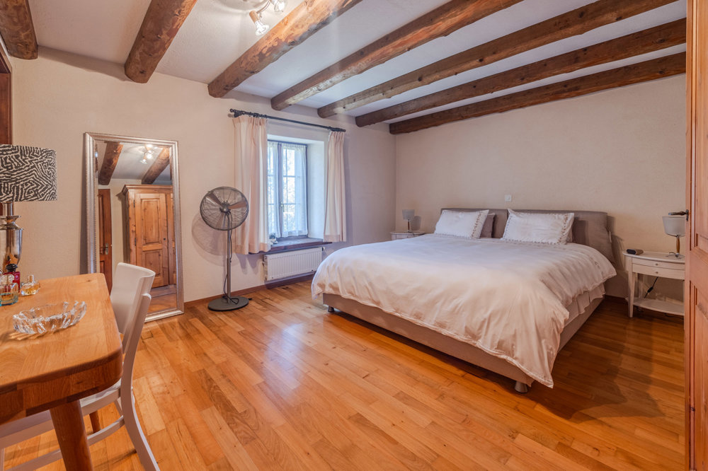 Maison 11 pièces à acheter à Cugy VD - image 1/13