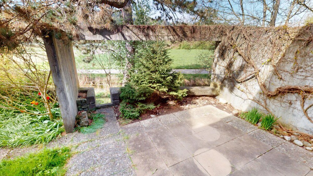 Casa di 9 locali in vendita a Münsingen - immagine 1/13