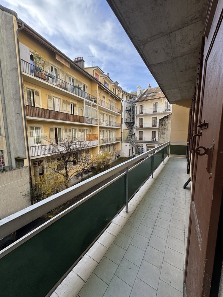 2 Zimmer Wohnung zu vermieten in Nyon - Bild 1/7