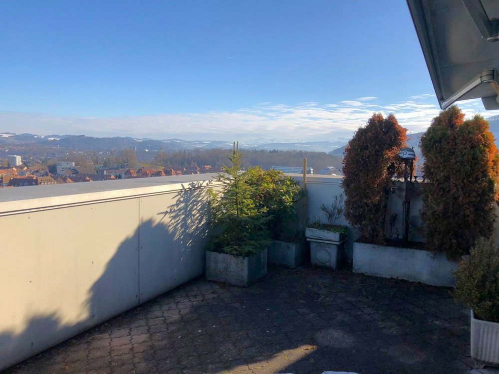 Appartement 5 pièces à louer à Bern - image 1/8