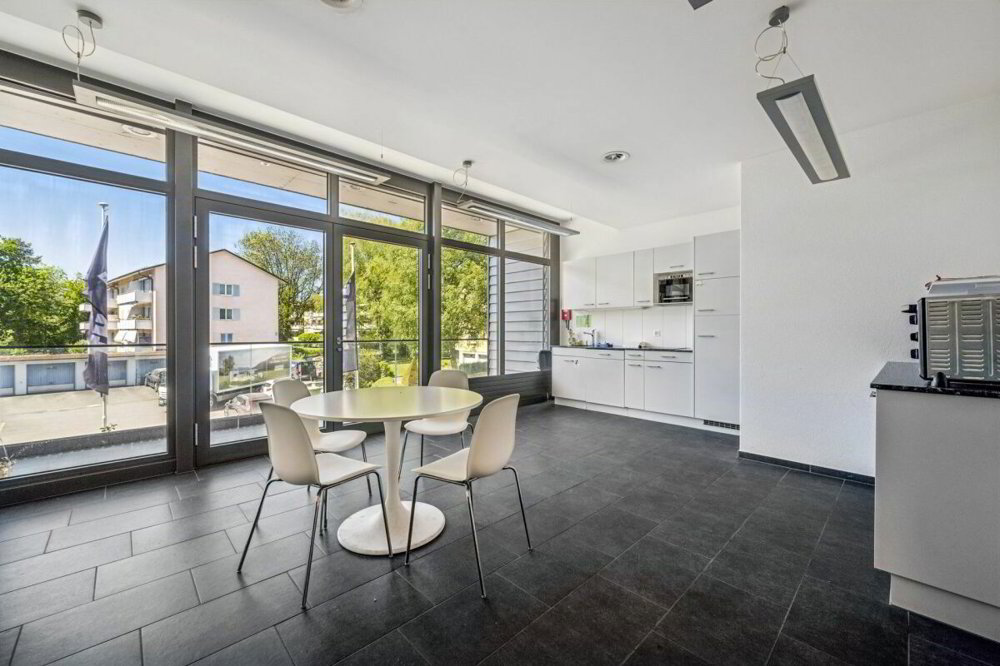 Zürichstrasse 72: Attraktiv Bürofläche mit 405 m² - Mehr