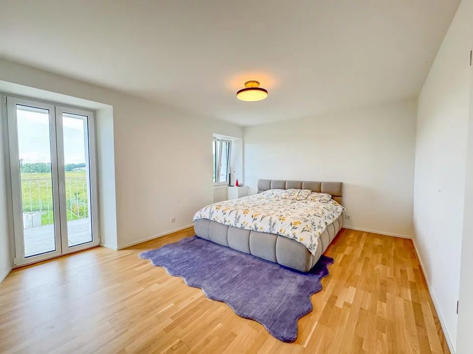 5 Zimmer Wohnung zum verkaufen in Aclens - Bild 1/13